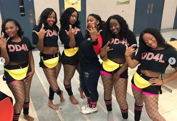 Crystianna Summers with her Dancing Dolls squad in Bring It!.