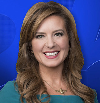 Fox 25's Elizabeth Hopkins Age, Wedding, Married, Engaged, Husband & Family Status