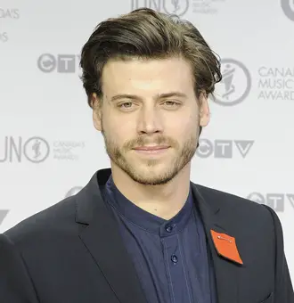 François Arnaud Bio: Age, Dating Status, Movies & TV Shows