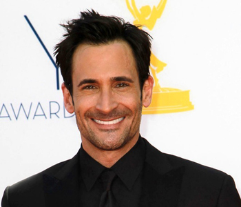 Lawrence Zarian Wiki, Married, Wife, Gay, Family, Twin, Height