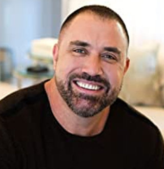 Is Mike Bayer Gay? Is the Life Coach Hiding His Partner?