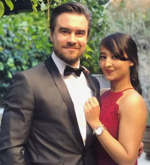 Rob Mayes with his rumored girlfriend