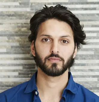 Shazad Latif Bio, Height, Birthday, Married, Girlfriend, Gay, Single, Family