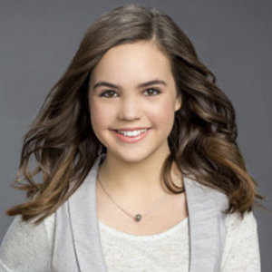 Bailee Madison Dating Handsome Pitcher Boyfriend Now; Parents, Family & More Facts