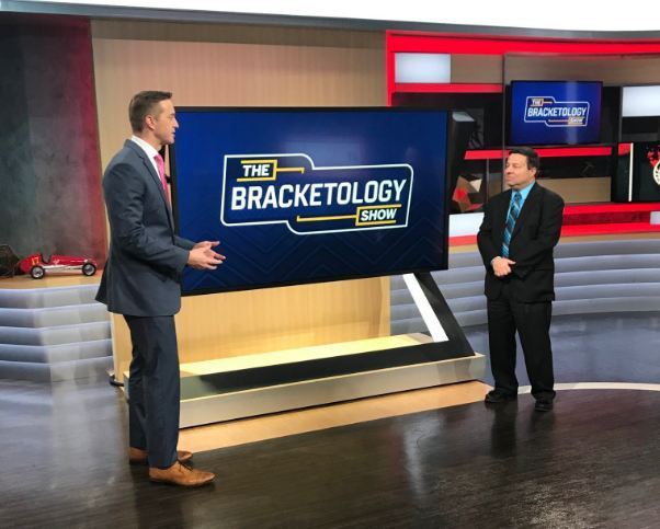 Joe-Lunardi-with-his-friend-Sean-Farnham-at-his-show-in-2020