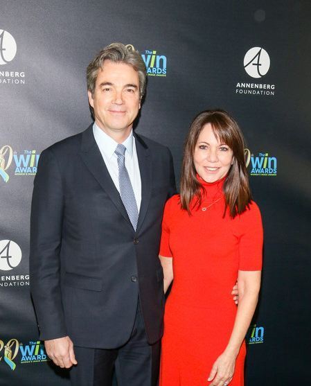 Jon-Tenney-with-his-wife-Leslie-Urdang-in-2019