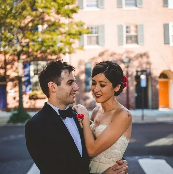 Minna Kimes' wedding photo with her husband, Nick Sylvester shared on ...