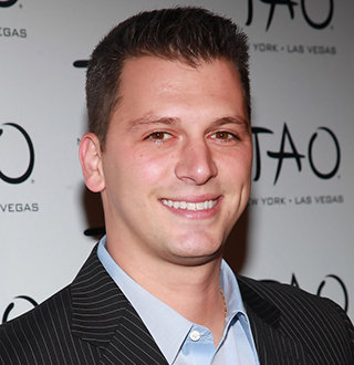 Albie Manzo Bio: Girlfriend, Engaged, Gay Talks & Surprising Facts