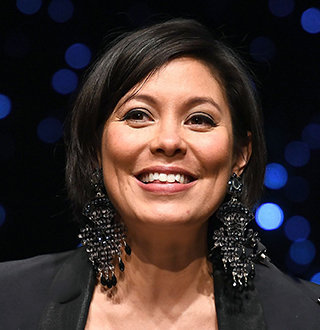 Alex Wagner Wedding, Husband, Pregnant, Baby, Salary, Bio