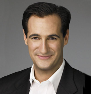 Carl Azuz CNN, Age, Wiki, Salary, Net Worth, Wife, Family