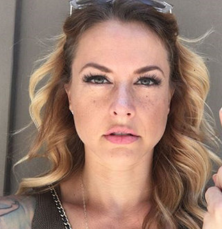 Christmas Abbott Personal Life: From Pregnant, Baby To Married Status