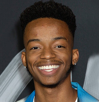 Coy Stewart Age, Height, Parents, Family Details, Gay, Movies