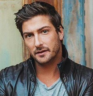 Daniel Lissing Engaged To Girlfriend, Wife, Plans On Getting Married