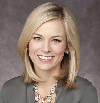 Is Jamie Erdahl Married? Her Husband, Wedding, Age Details