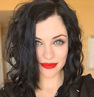 Jessica De Gouw Dating Status Now, Who Is Her Boyfriend?