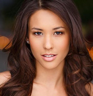 Kaitlyn Leeb Bio: Married & Family Background of The Canadian Actress