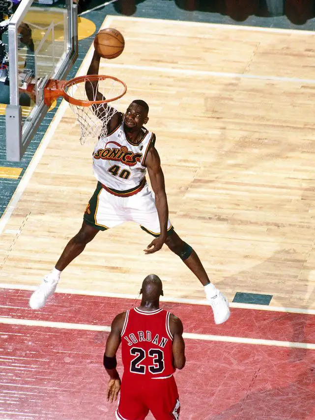 Shawn Kemp Dunking Infront of Micheal Jordan