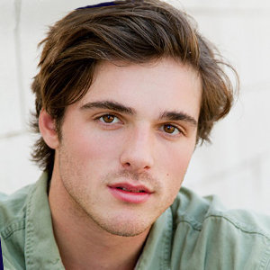 Jacob Elordi Wiki, Age, Birthday, Height, Girlfriend, Dating, Joey King ...