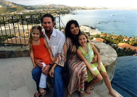 Jeff Bagwell With His Wife And Children