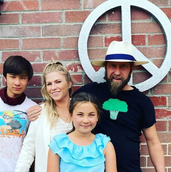 Josh Blue with his girlfriend, Mercy Gold, and his kids, Simon and Seika. 